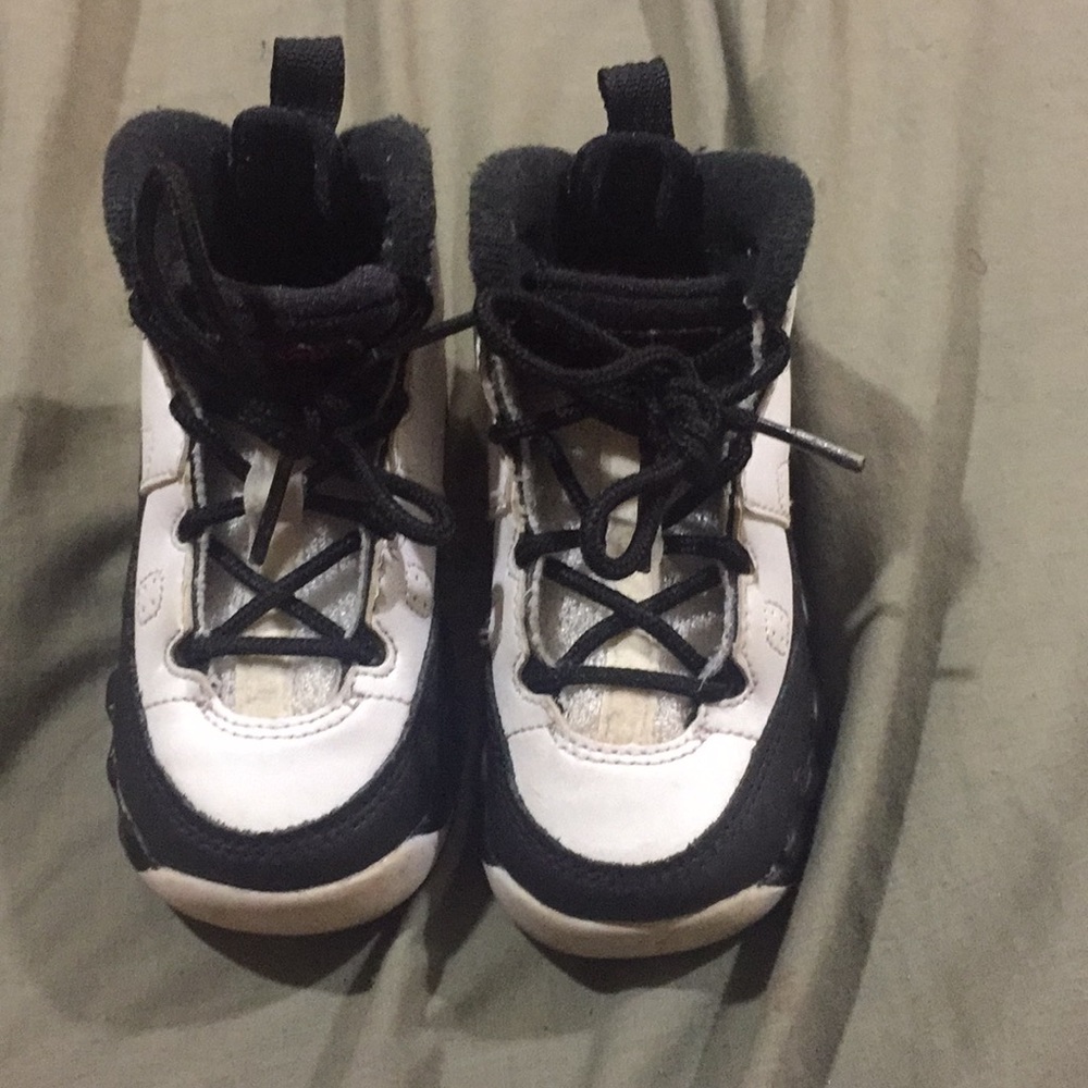 Joradn size 6 good condition